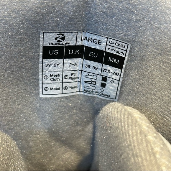 Kuxuan Adjustable Inline Skates with Illuminating  Wheels, Kids Girls (3-6Y) - Picture 8 of 8